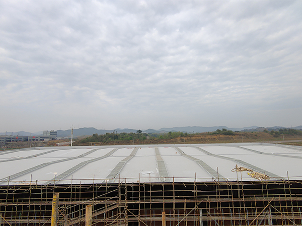 1727332454224704.jpg 1712126405219512.jpg